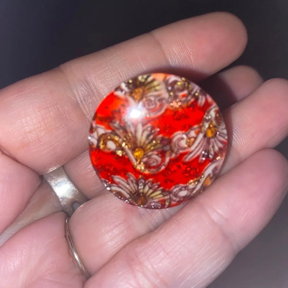 Round oversize Resin Lucite Floral Pattern with Gold Glitter Foil 17-19mm top - Picture 8 of 8